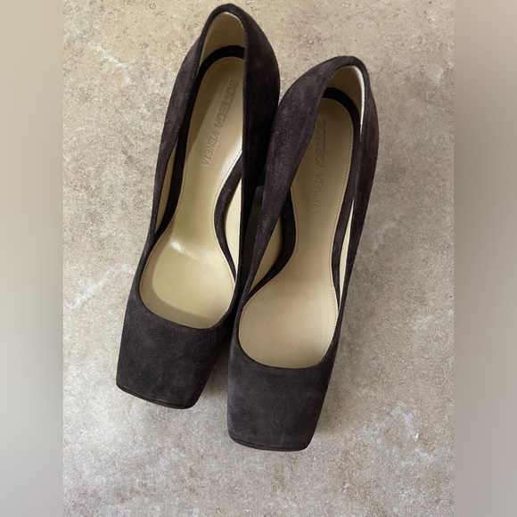 BV brown suede pumps - Picture 4 of 7